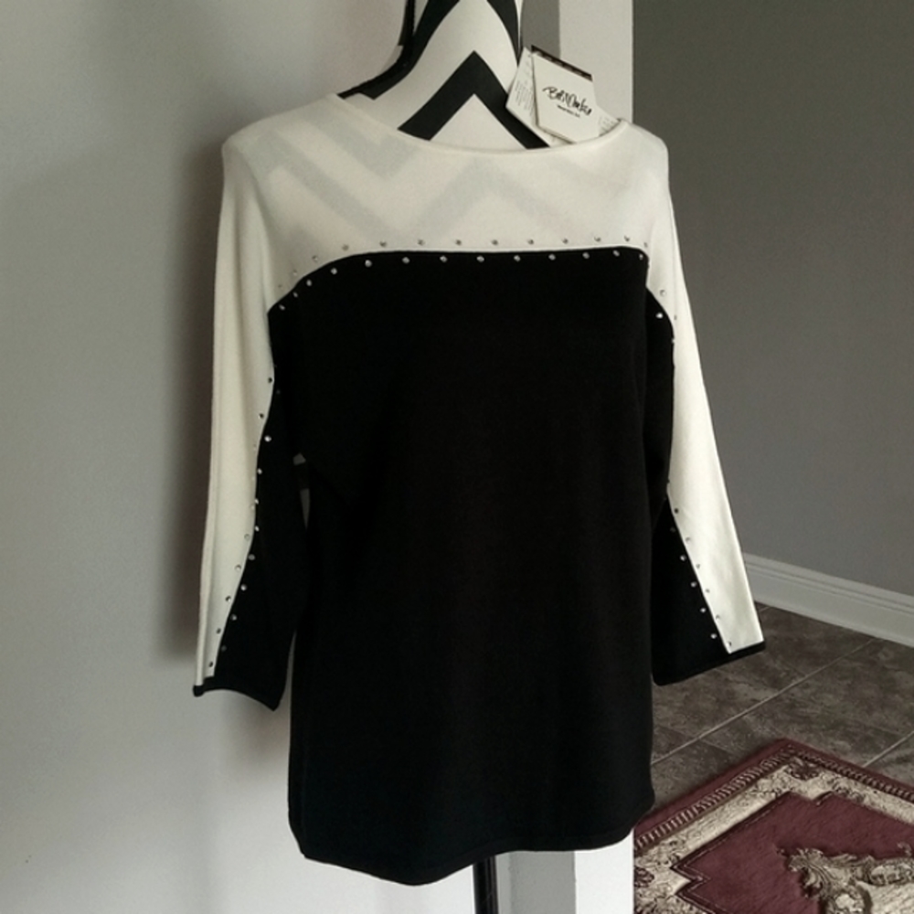 NWT Bob Mackie Small Top - Picture 3 of 4